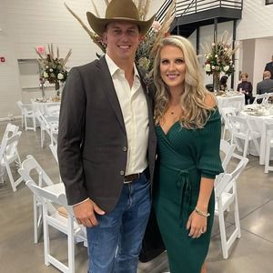 Meet your Posher, Cameron